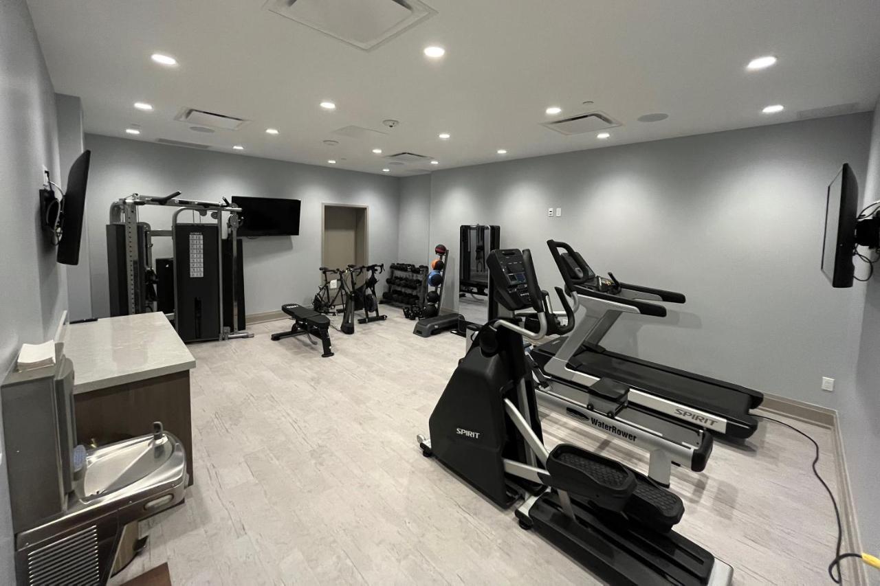 124 On Queen Hotel & Spa Niagara-on-the-Lake Bagian luar foto The gym at the 2019 World Championships